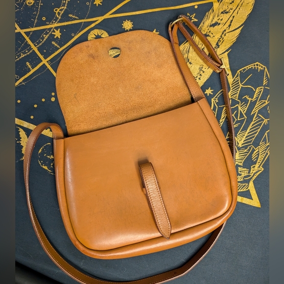 Mimi Berry of London Tan Peggy Leather Crossbody - Picture 6 of 11